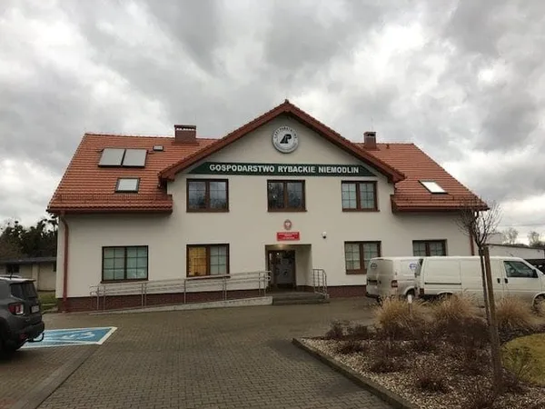 Budowa budynku biurowego Gospodarstwa Rybnego w Niemodlinie — zdjęcie 1